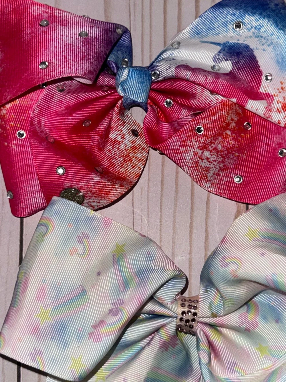 Jojo bows